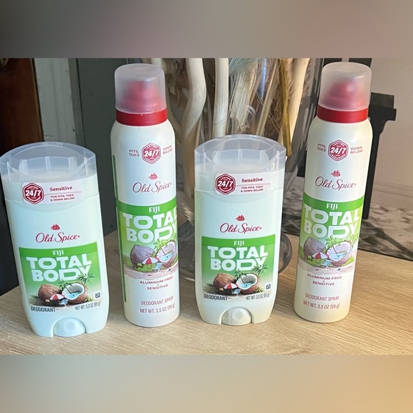 Old Spice Men’s Total Body Deodorant Bundle of 2 Solid & 2 Spray Style All Fiji - Picture 1 of 8
